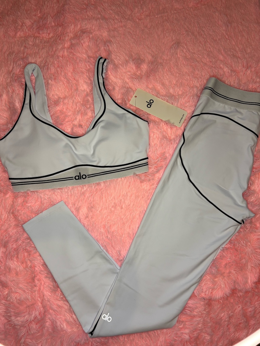 Alo Women’s White Sports Bra & Legging Set